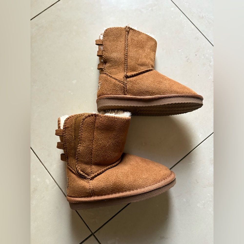 APRES BY LAMO Cozy Tan Toddler Girls Boots